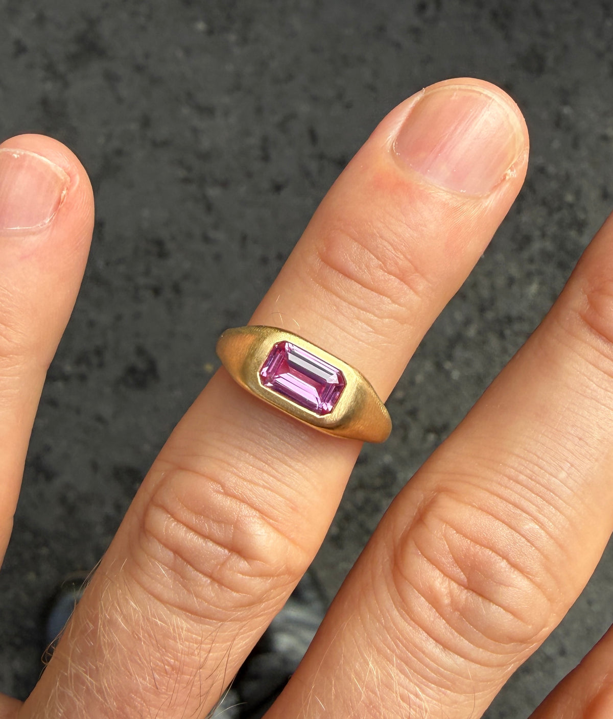 PINK BUBBLE RING