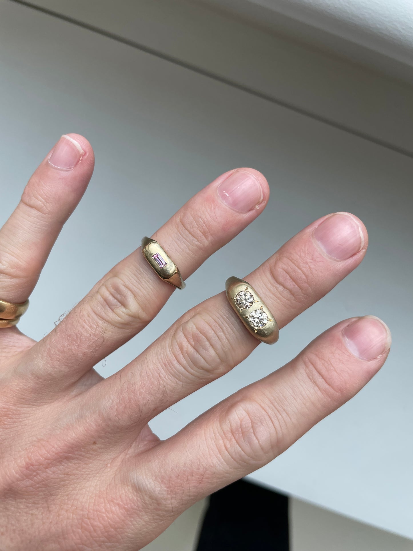 Soft Pill with Champagne Diamonds (N 1/2)