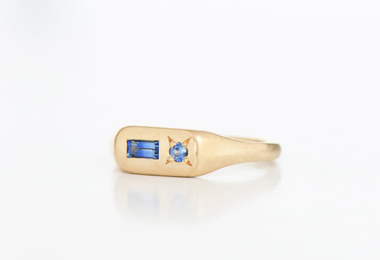 BLUE CASSETTE RING GOLD