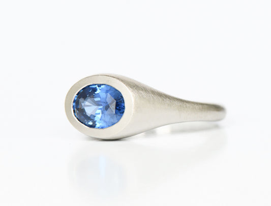 OVAL RING BLUE