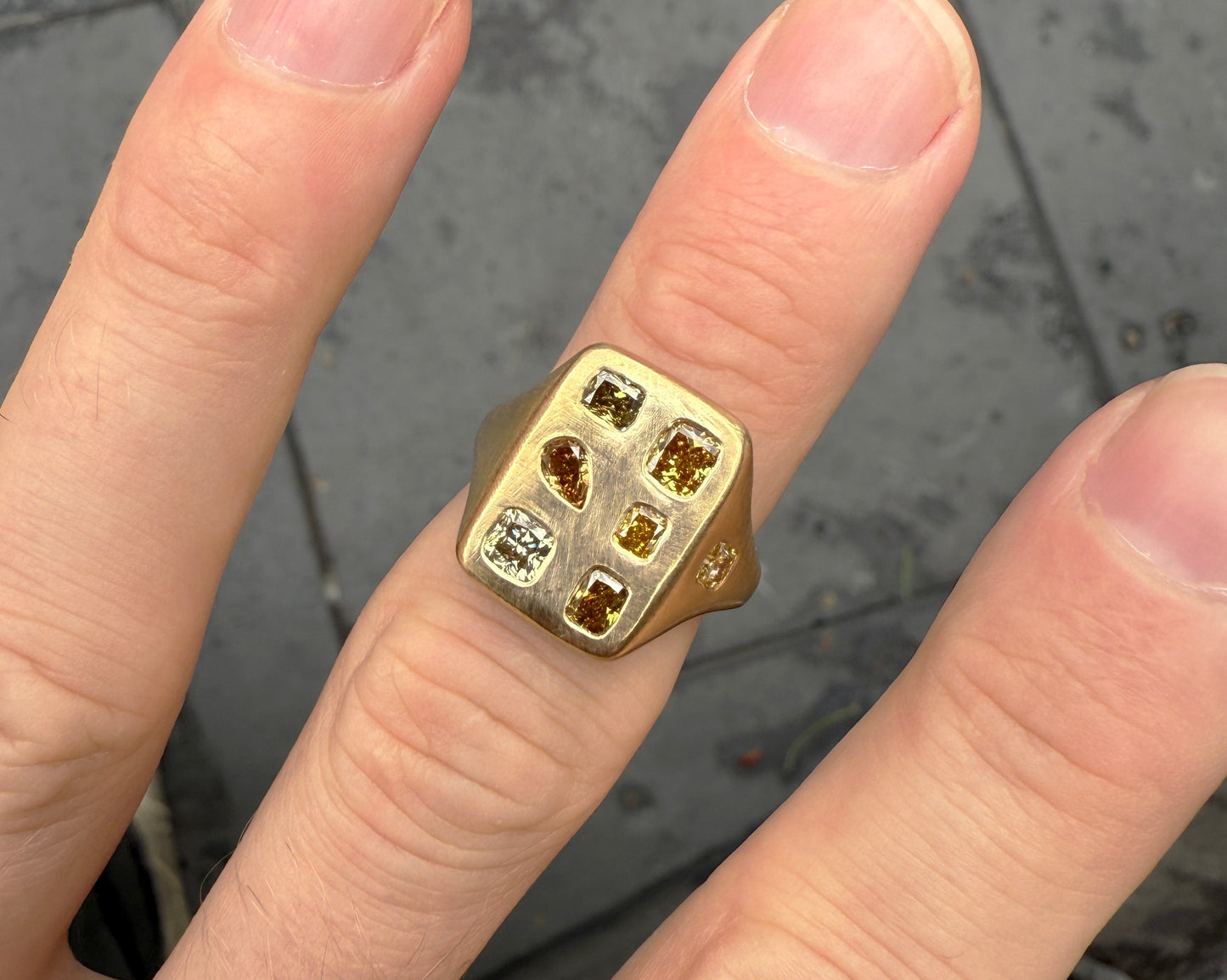 Florentine segment ring