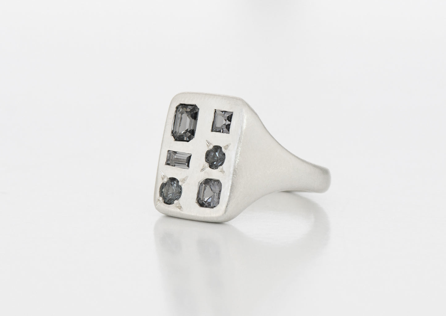 Grey Florentine Ring