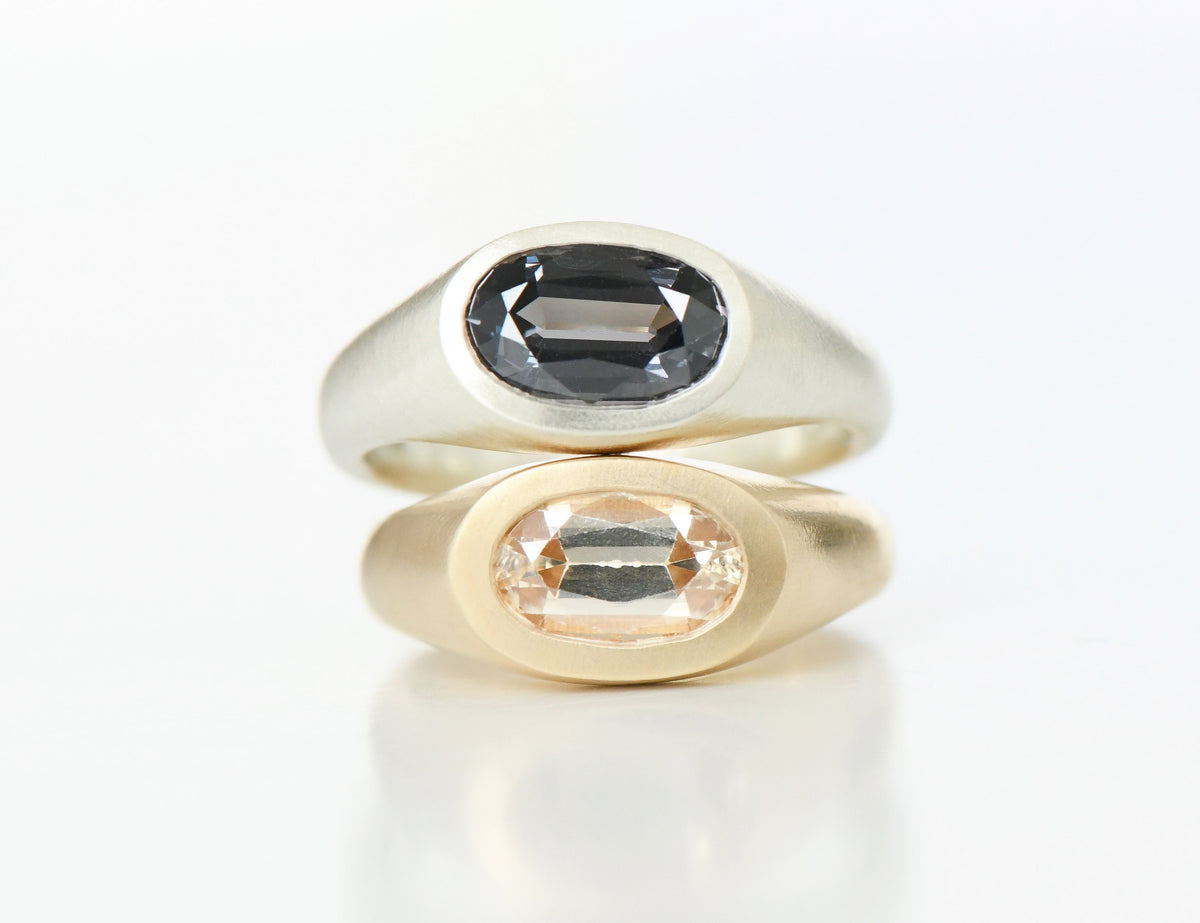 LONG OVAL RING SPINEL