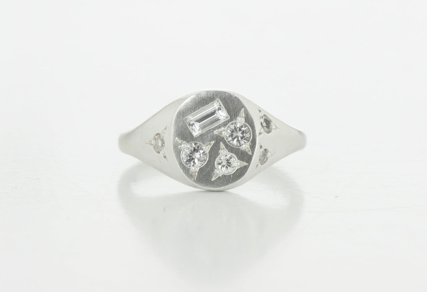 White Treasure ring