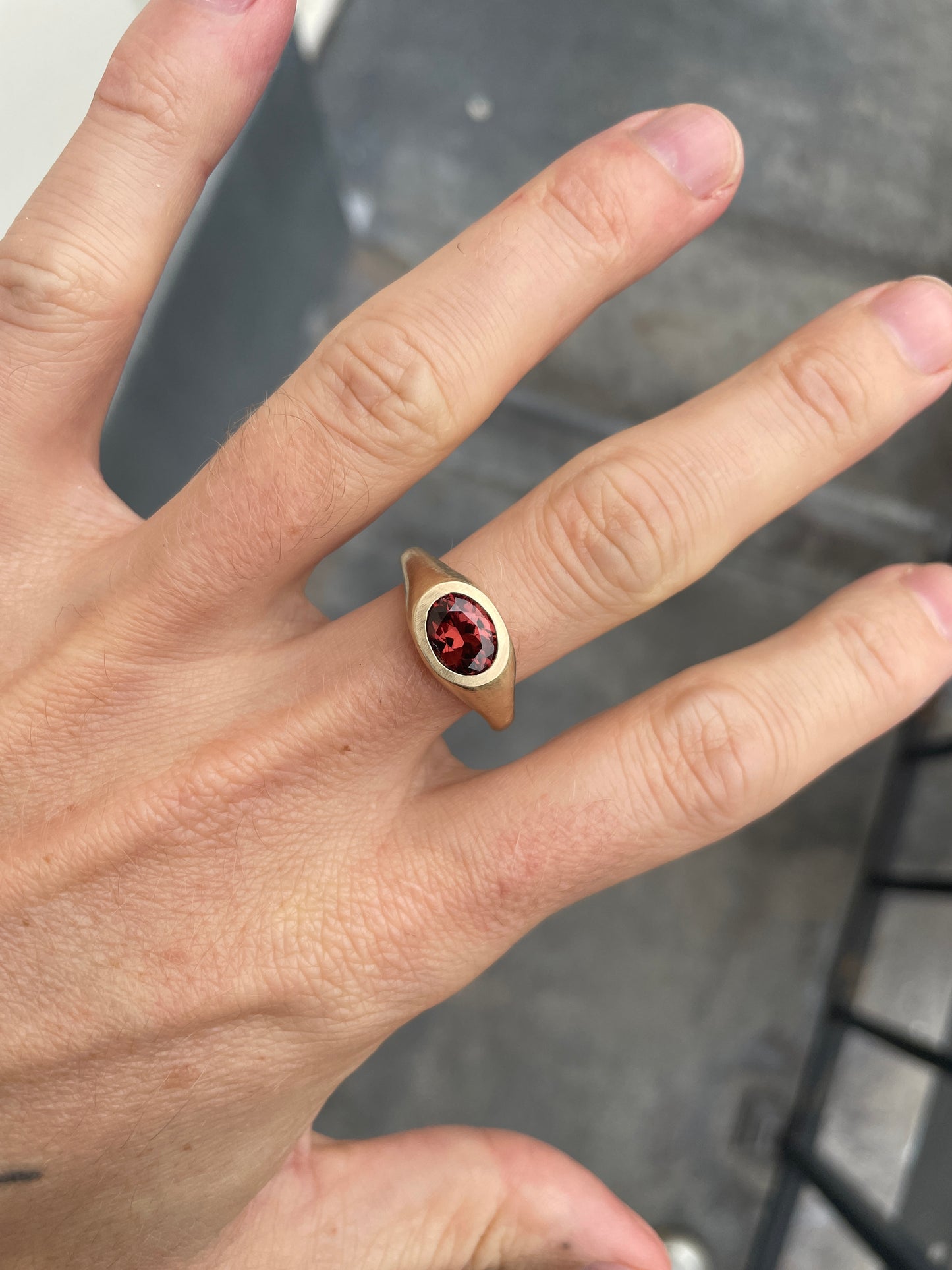 XL OVAL ZIRCON RING (S 1/2)