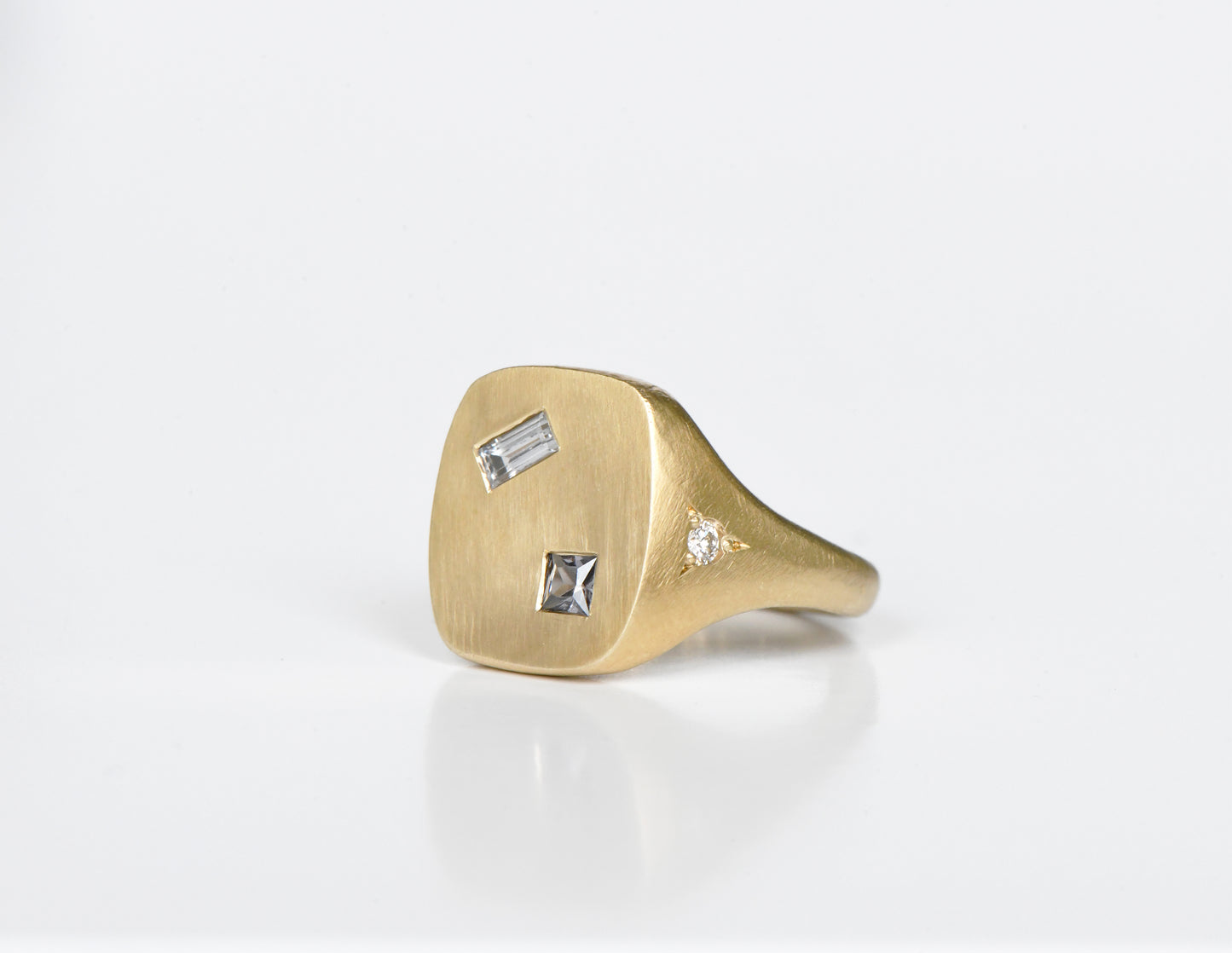 PARIS RING GOLD