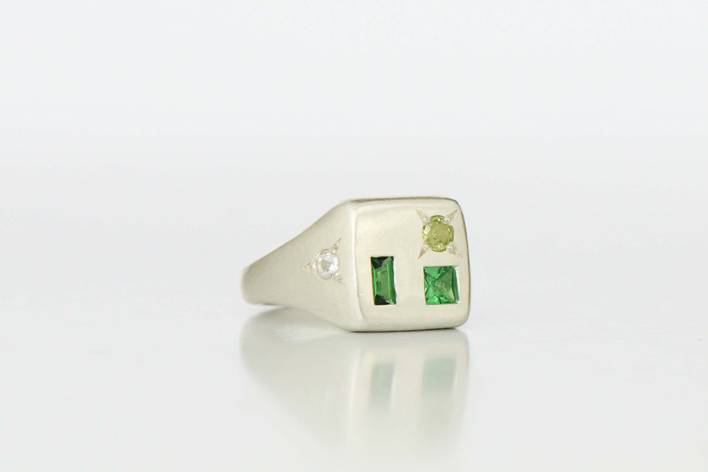 FOG RING GREEN (E 1/2)