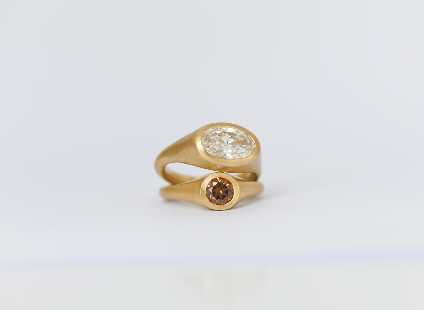 XL oval diamond ring