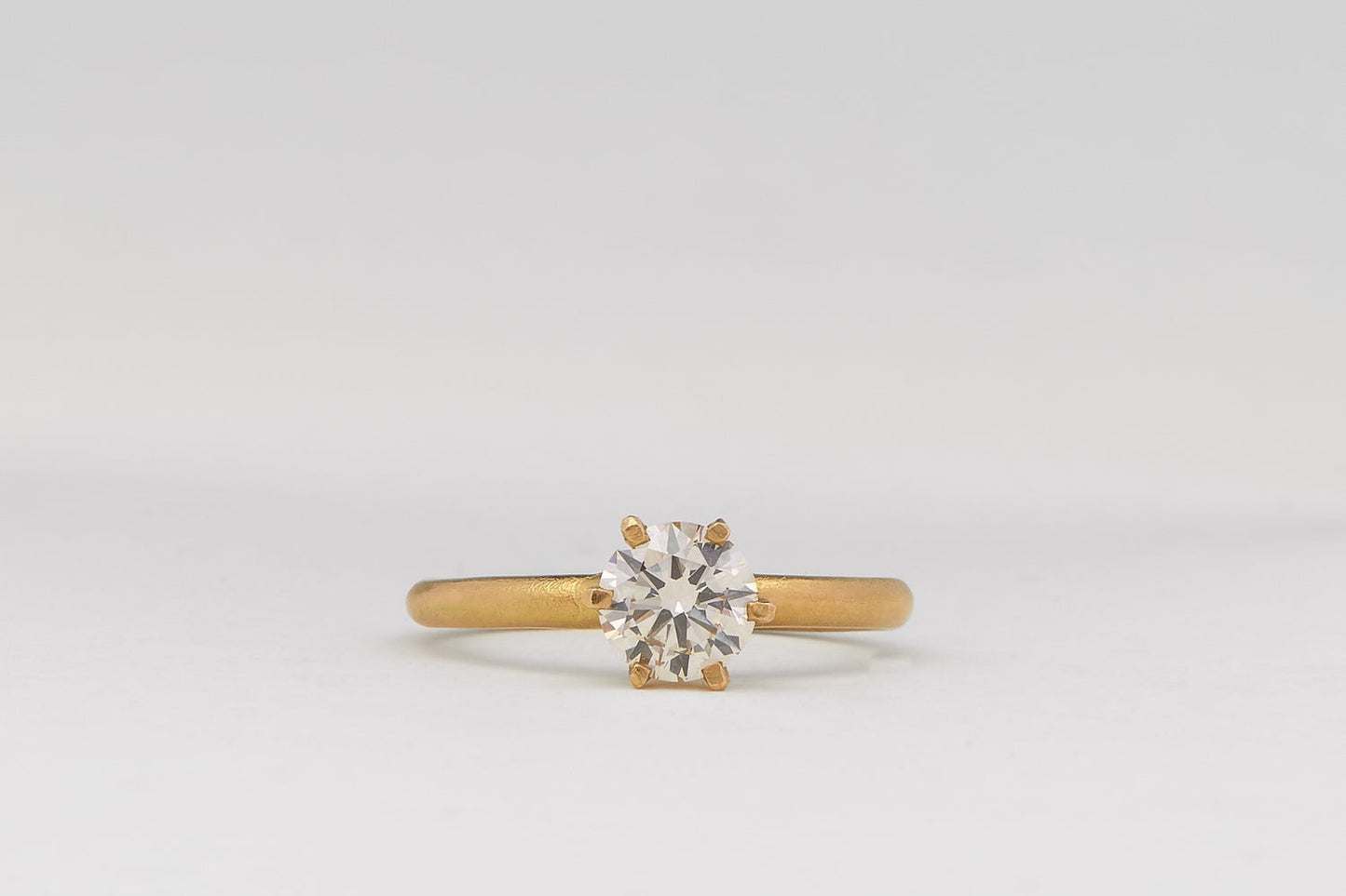 6 Claw Ring