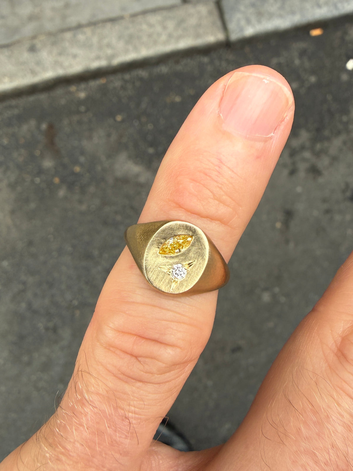 SINGLE MARQUISE TREASURE RING