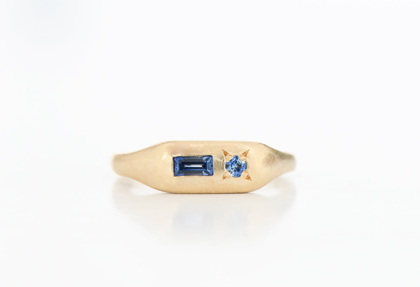 BLUE CASSETTE RING GOLD