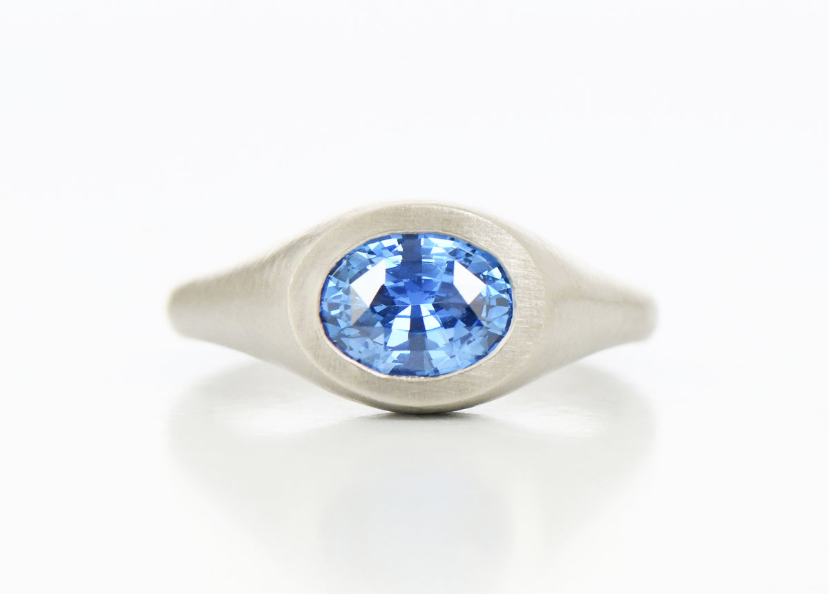 OVAL RING BLUE