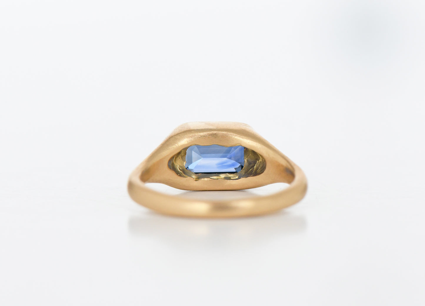 BLUE PILLOW RING