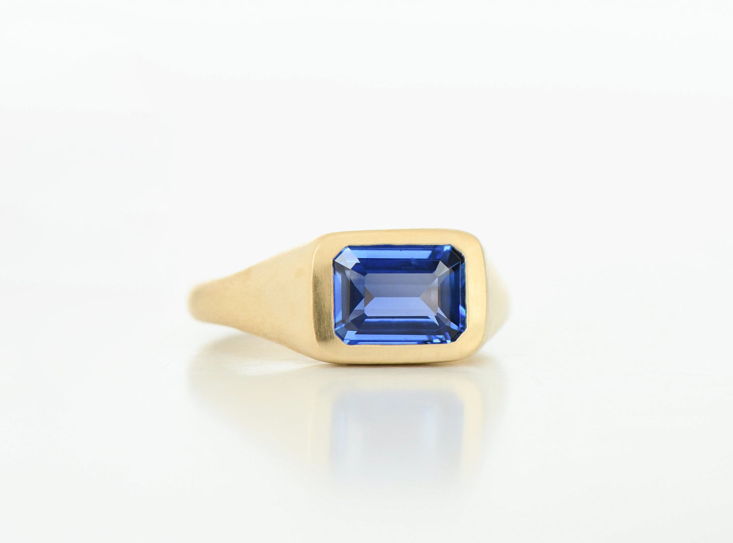 BLUE CUSHION RING