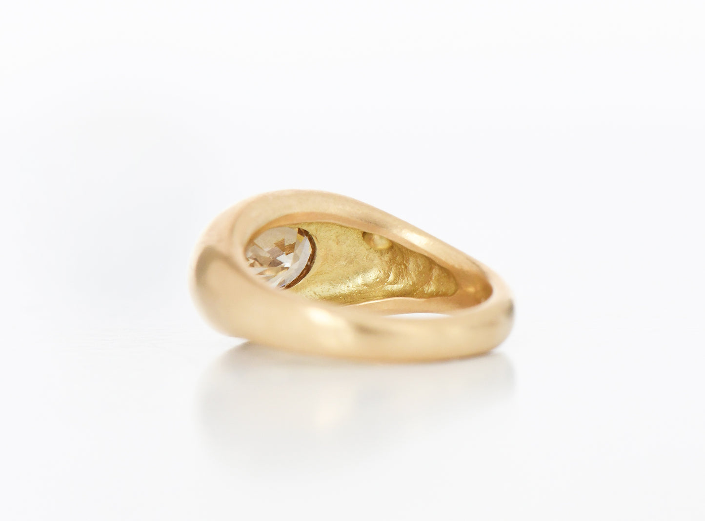 C4 CHAMPAGNE BOMBE RING