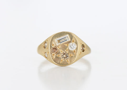 CHAMPAGNE NEAPOLITAN RING BAGUETTE