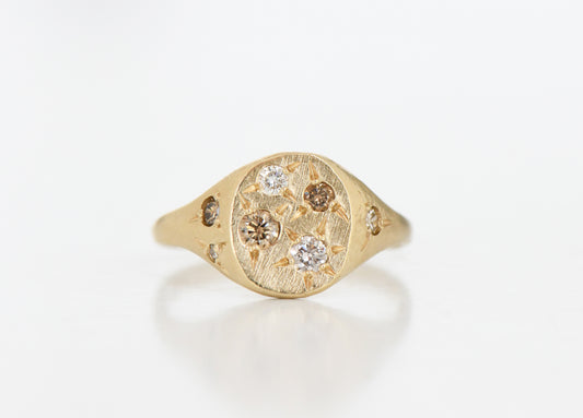 CHAMPAGNE NEAPOLITAN RING ROUND