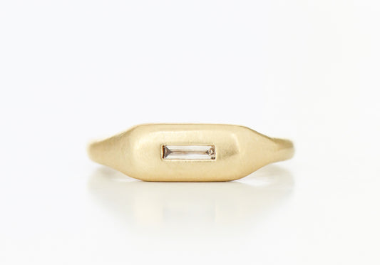 DIAMOND PILL RING