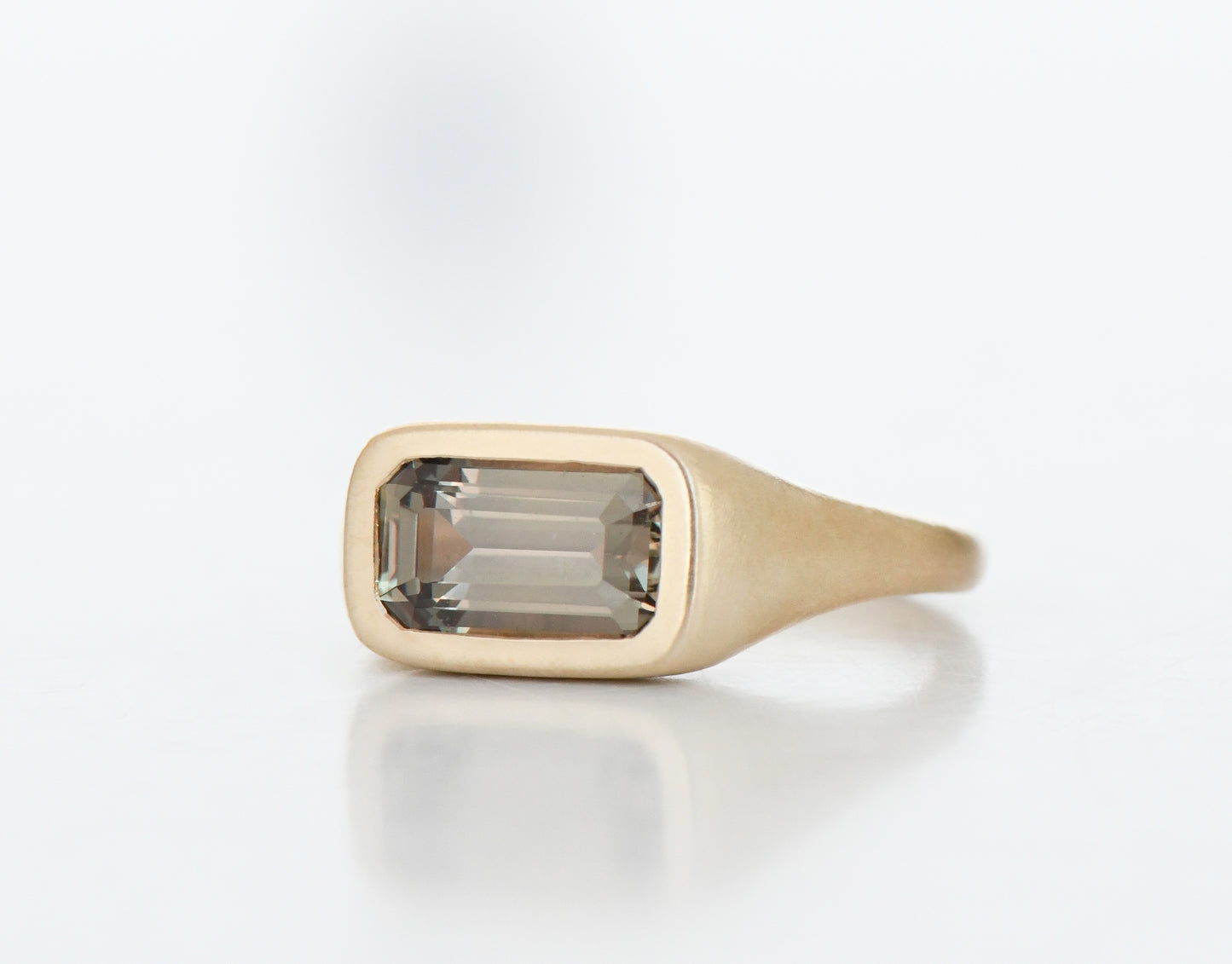 ELONGATED CUSHION RING