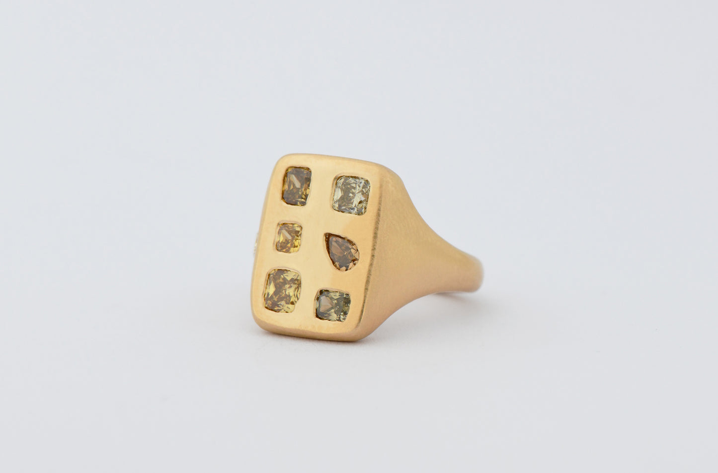 Florentine segment ring
