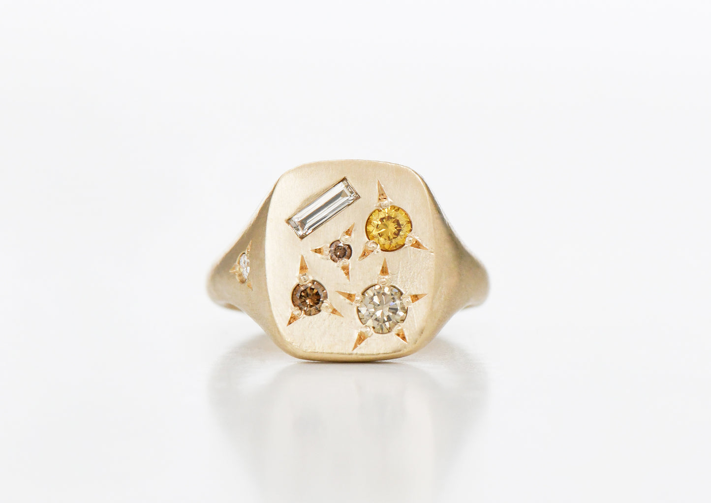 GOLDEN PARIS RING