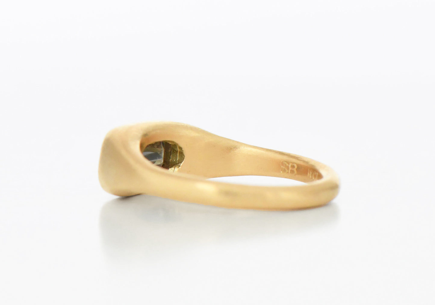GREY DIAMOND RING
