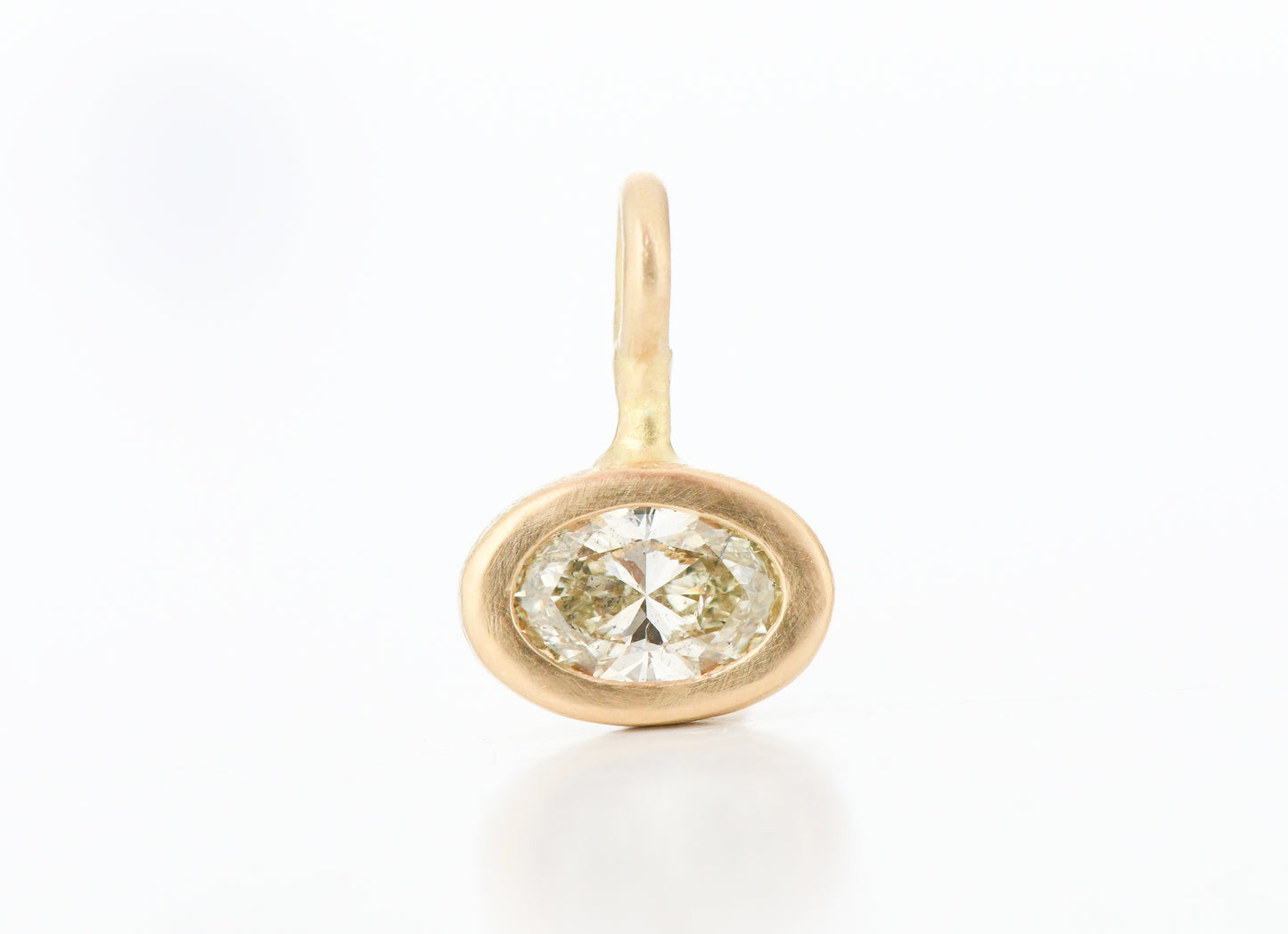 OVAL DIAMOND PENDANT 1.52CT