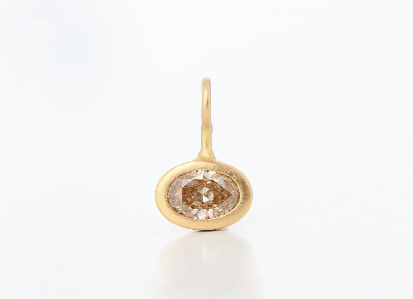 OVAL DIAMOND PENDANT 1.17CT