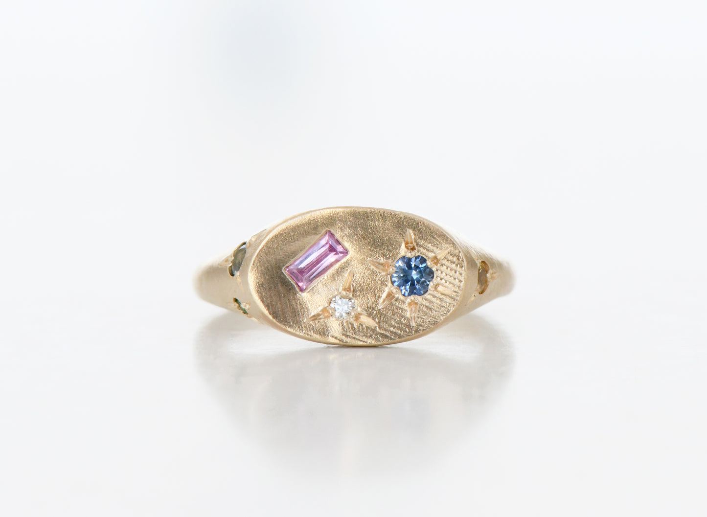OVAL LAVENDER RING