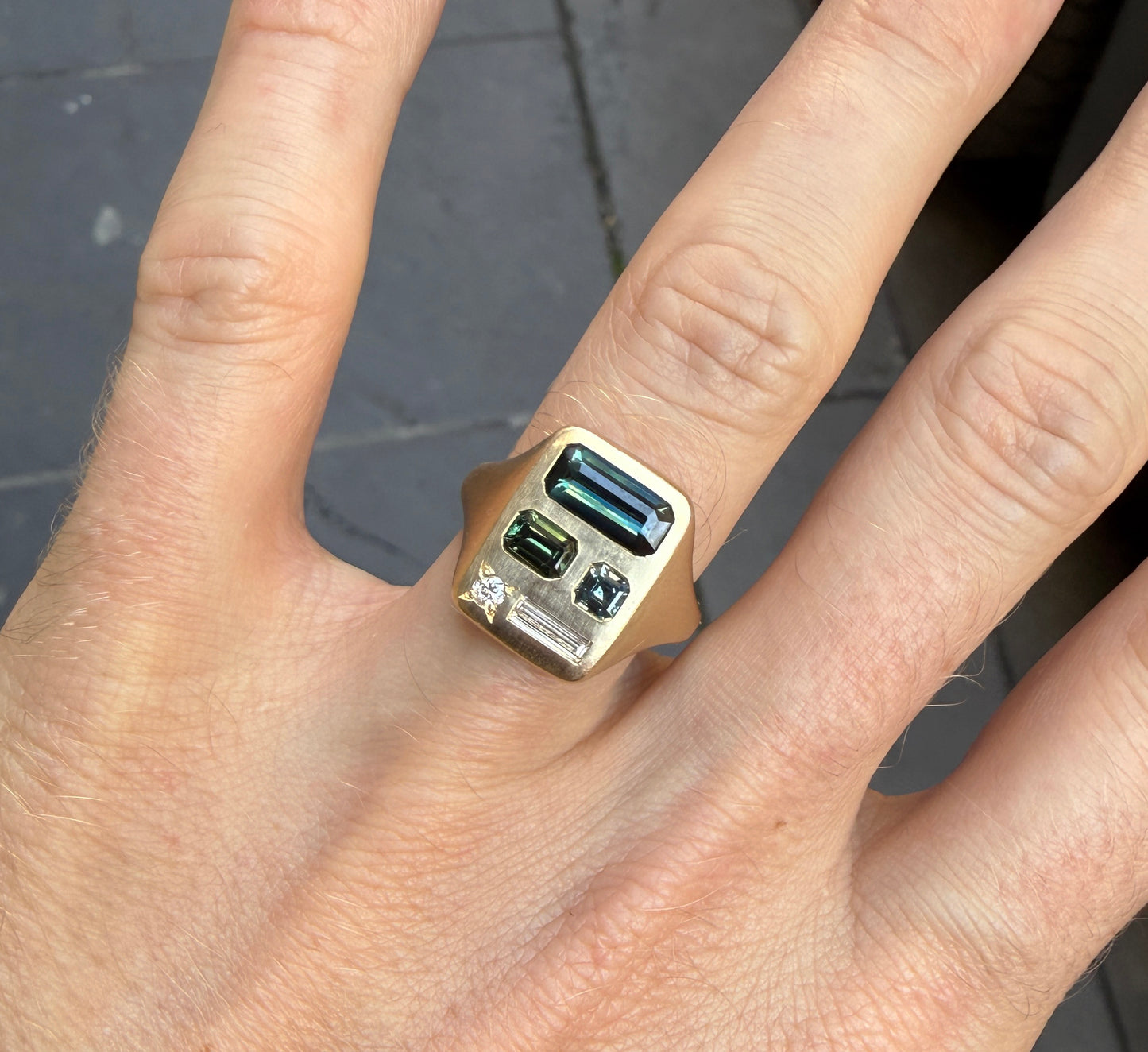 GREEN FLORENTINE RING