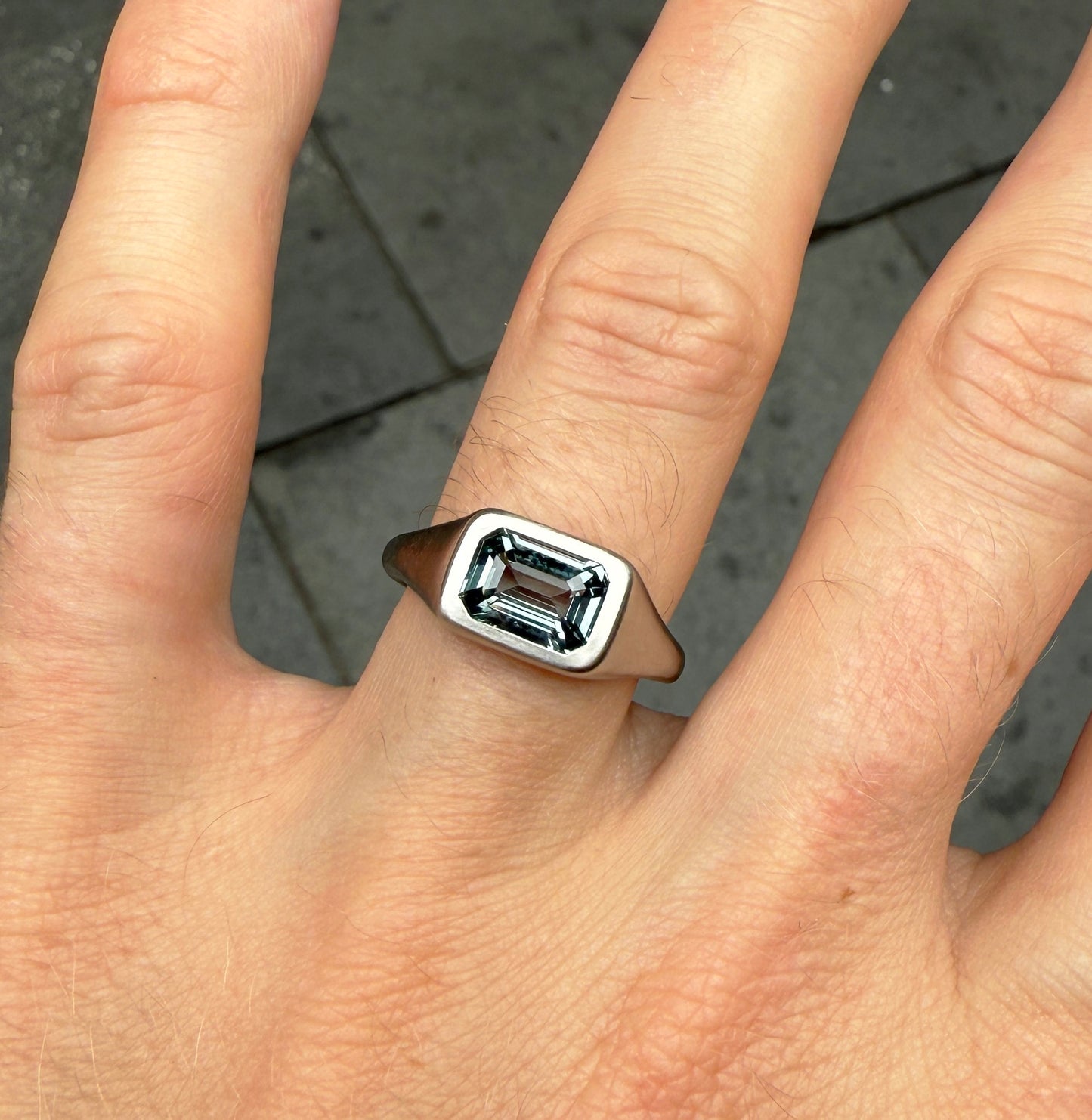 PLATINUM CUSHION RING