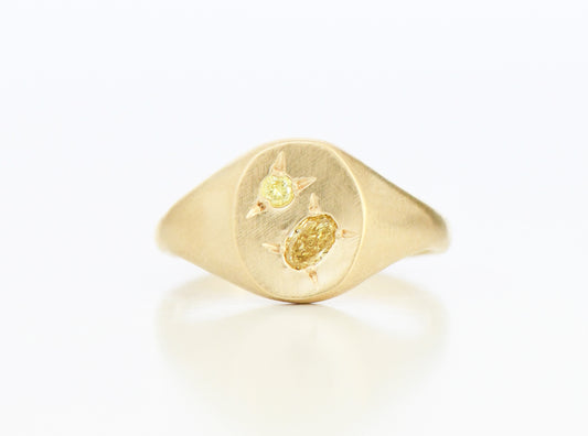 SINGLE OVAL TREASURE RING