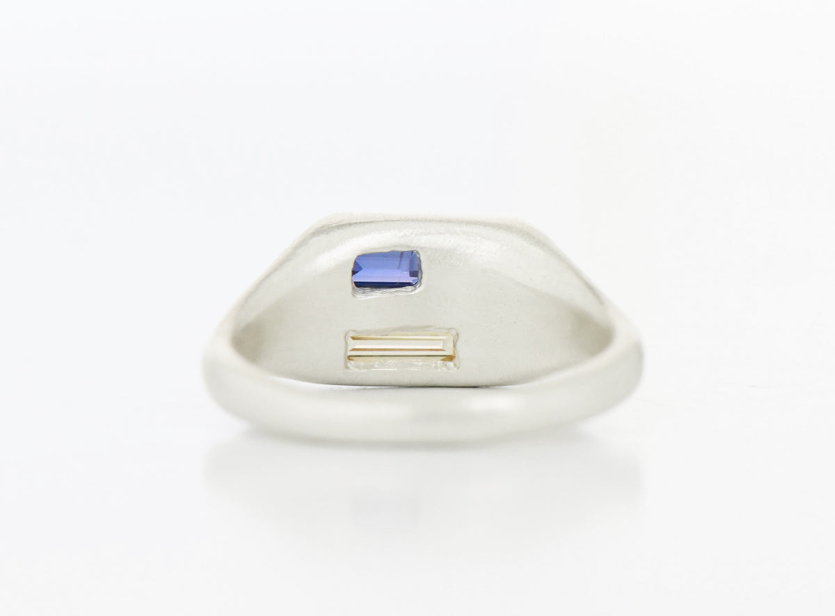 SLIM TABLET RING