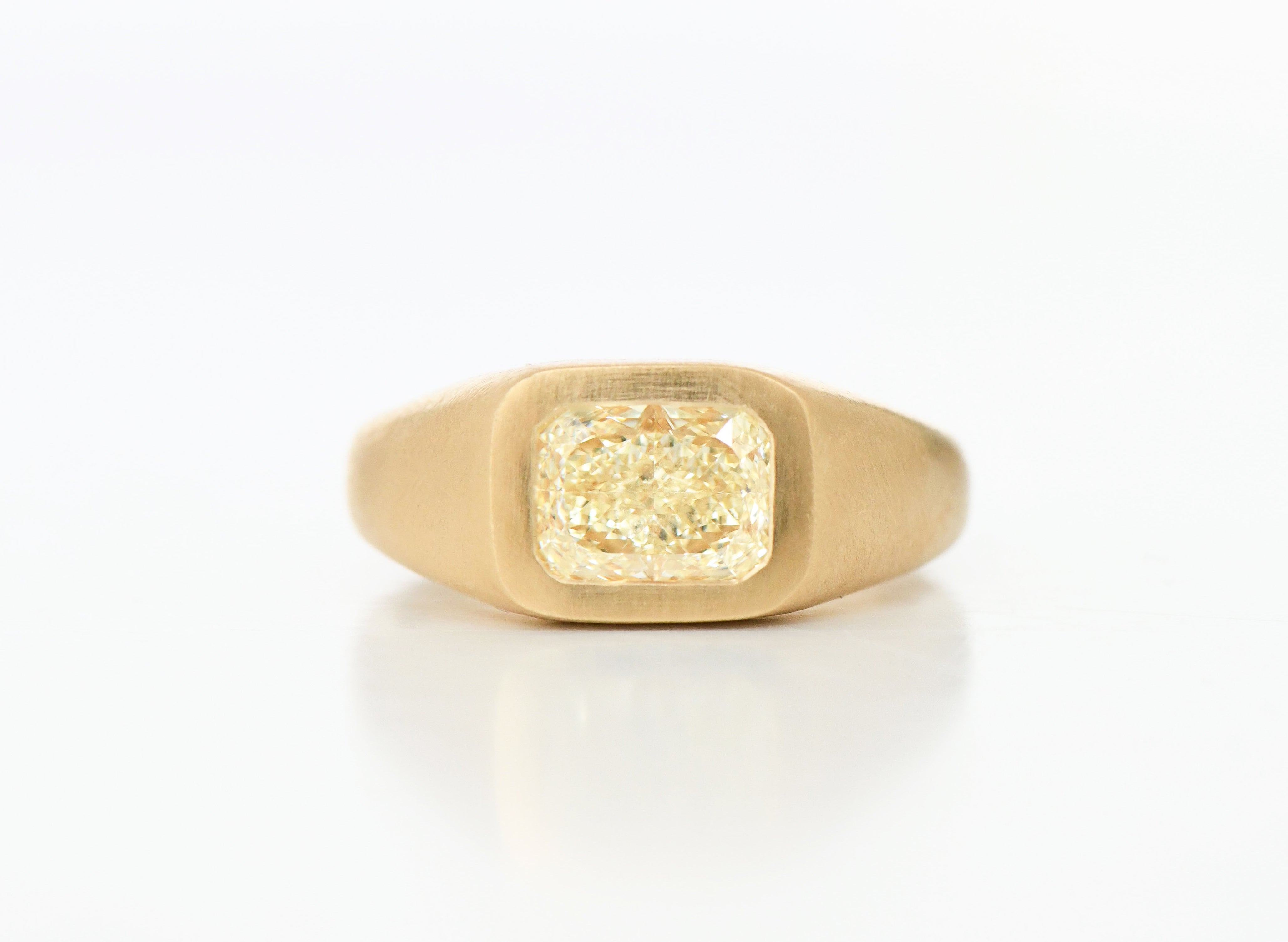 Rings – Seb Brown