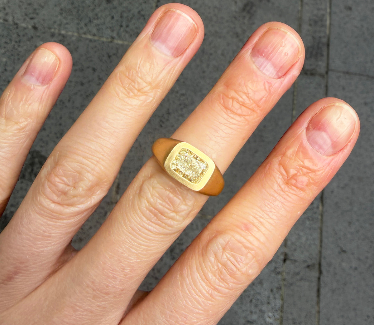YELLOW CUSHION RING