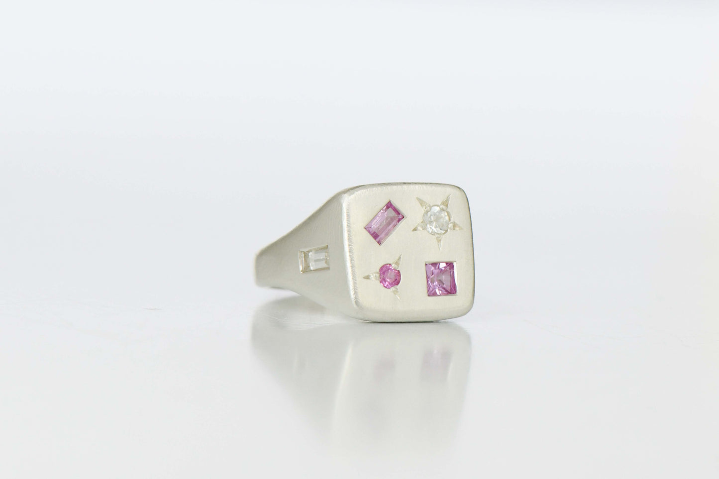 PINK TABLET RING (L)