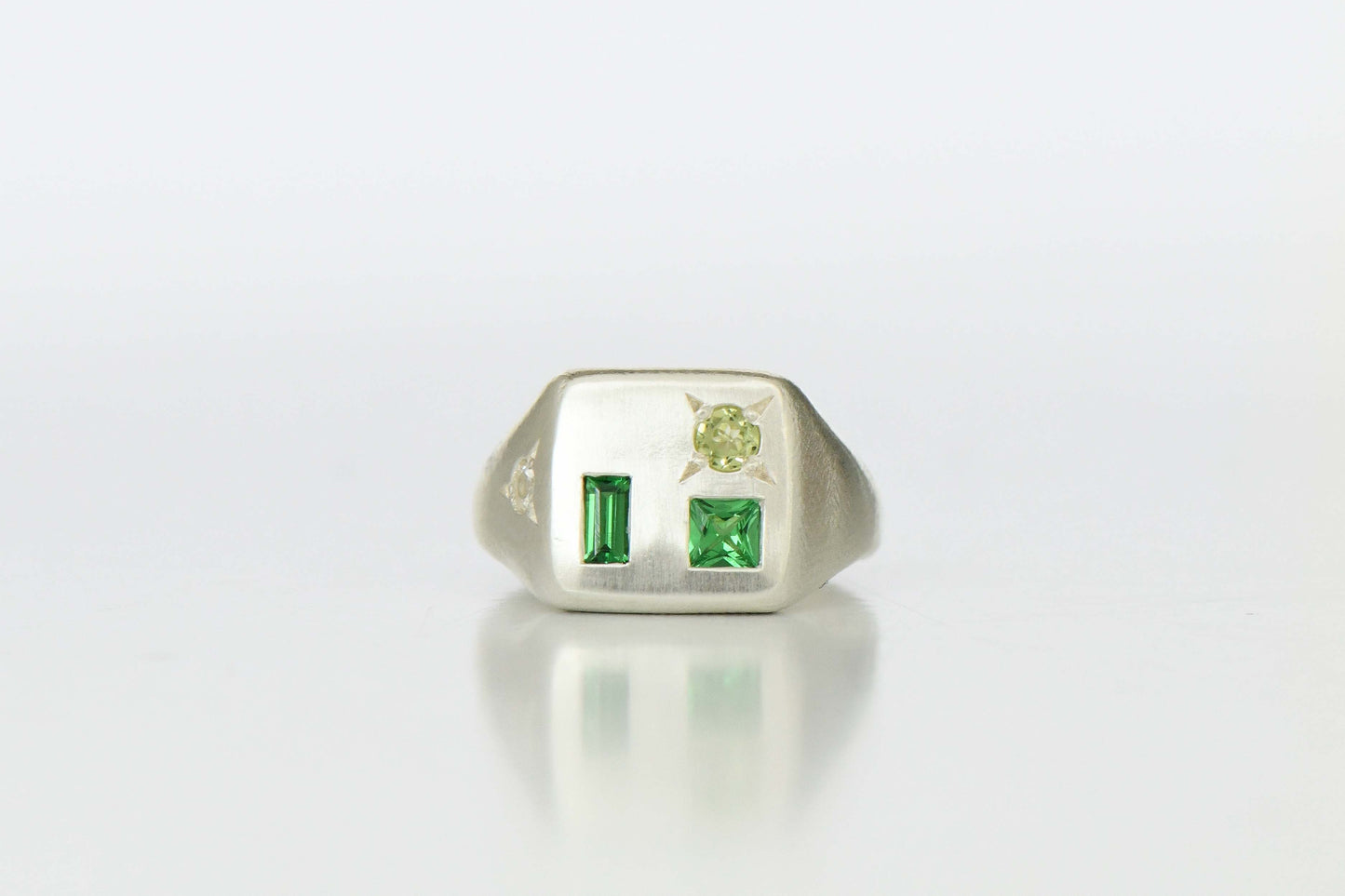 FOG RING GREEN (E 1/2)