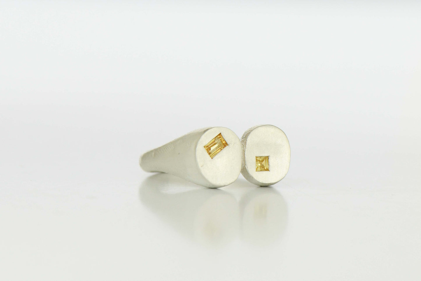 DOUBLE NEAPOLITAN RING (O 1/2)