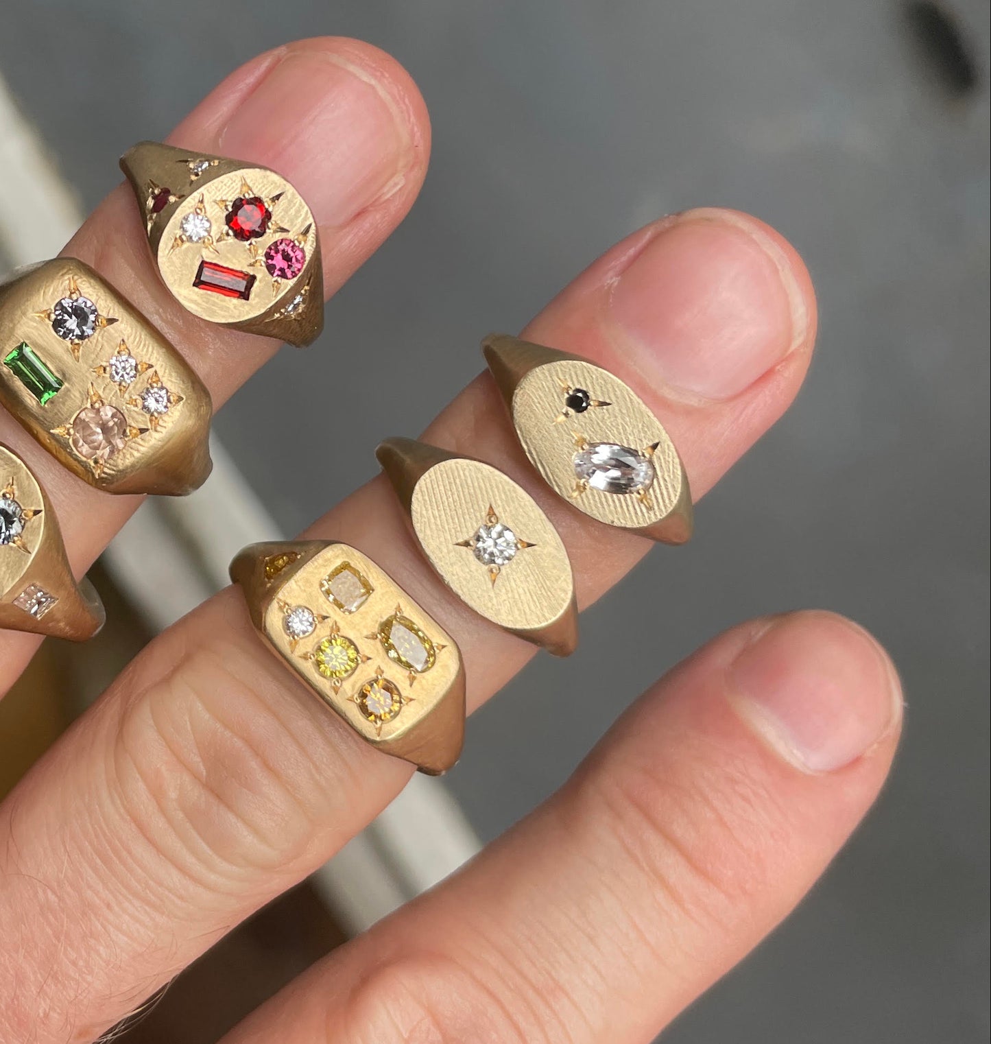 AU ring (M)
