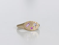 Oval Neapolitan ring gold