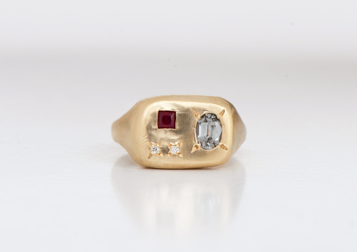 Bangkok grey ring