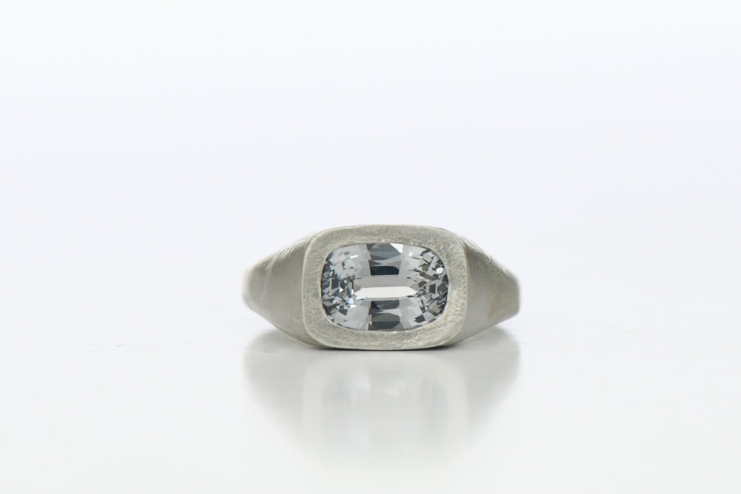Platinum Cushion Ring (P)