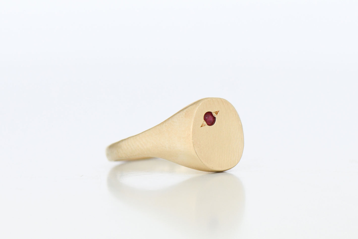 Offset Ring Gold (O)