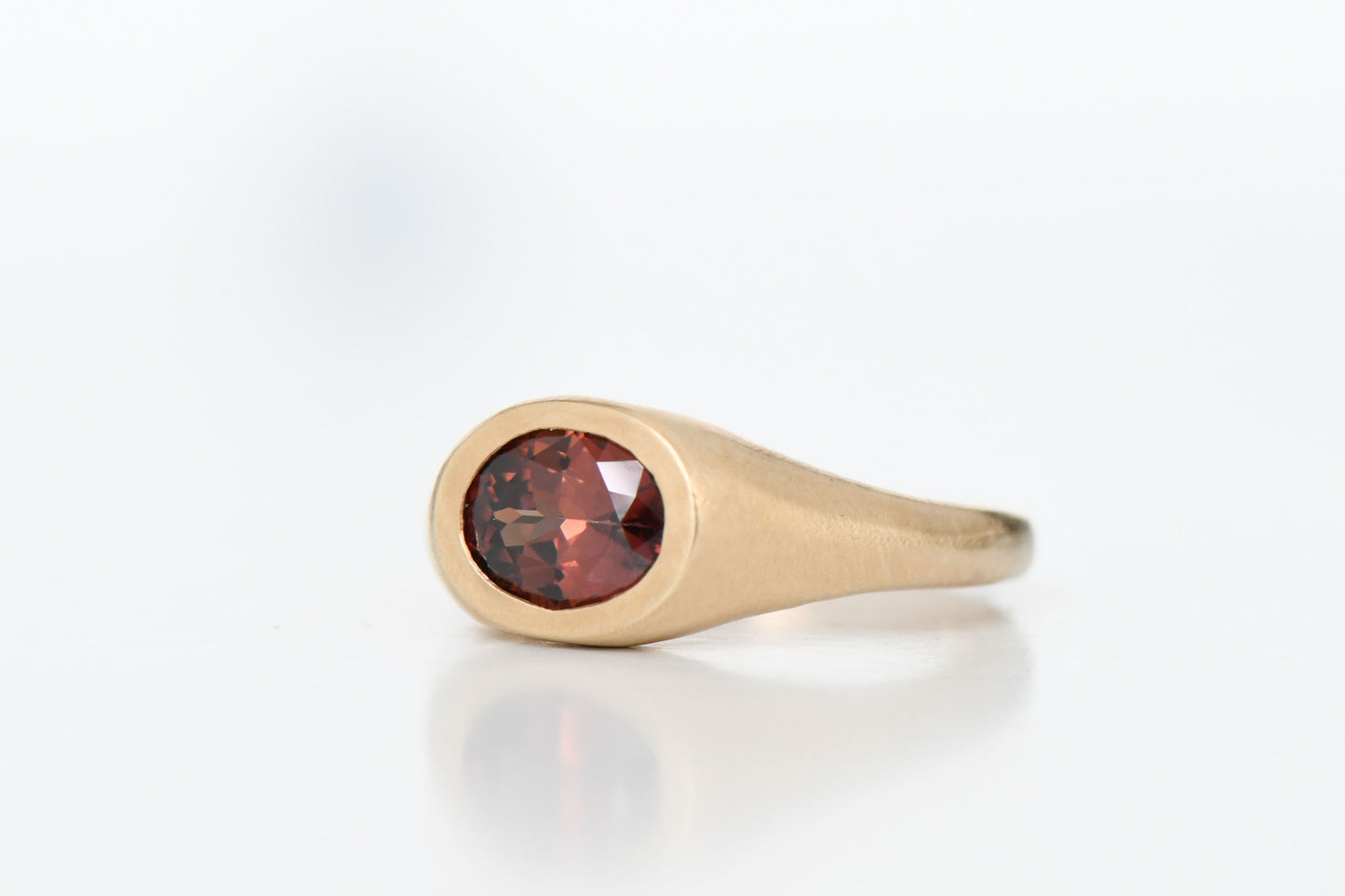 XL OVAL ZIRCON RING (S 1/2)
