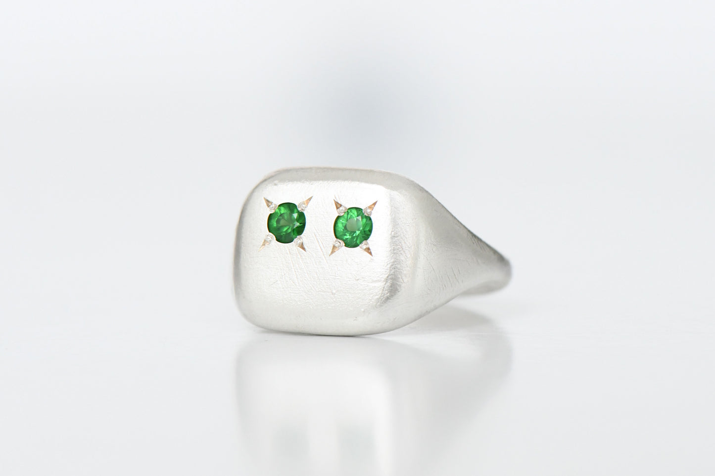 Boulder Eye Ring (P)