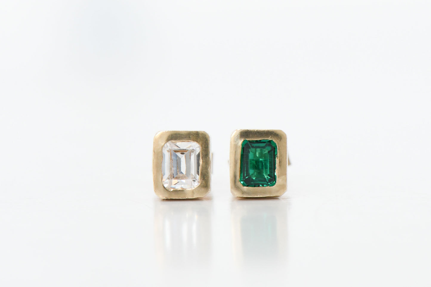 Cushion Earring Gold (pair)