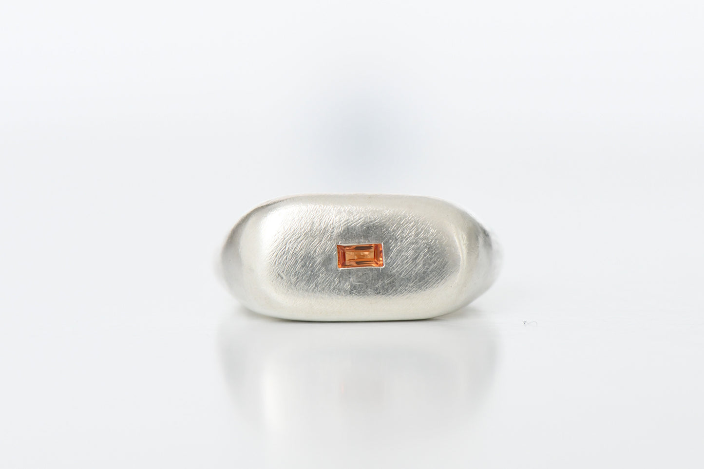 Museum Ring (R)