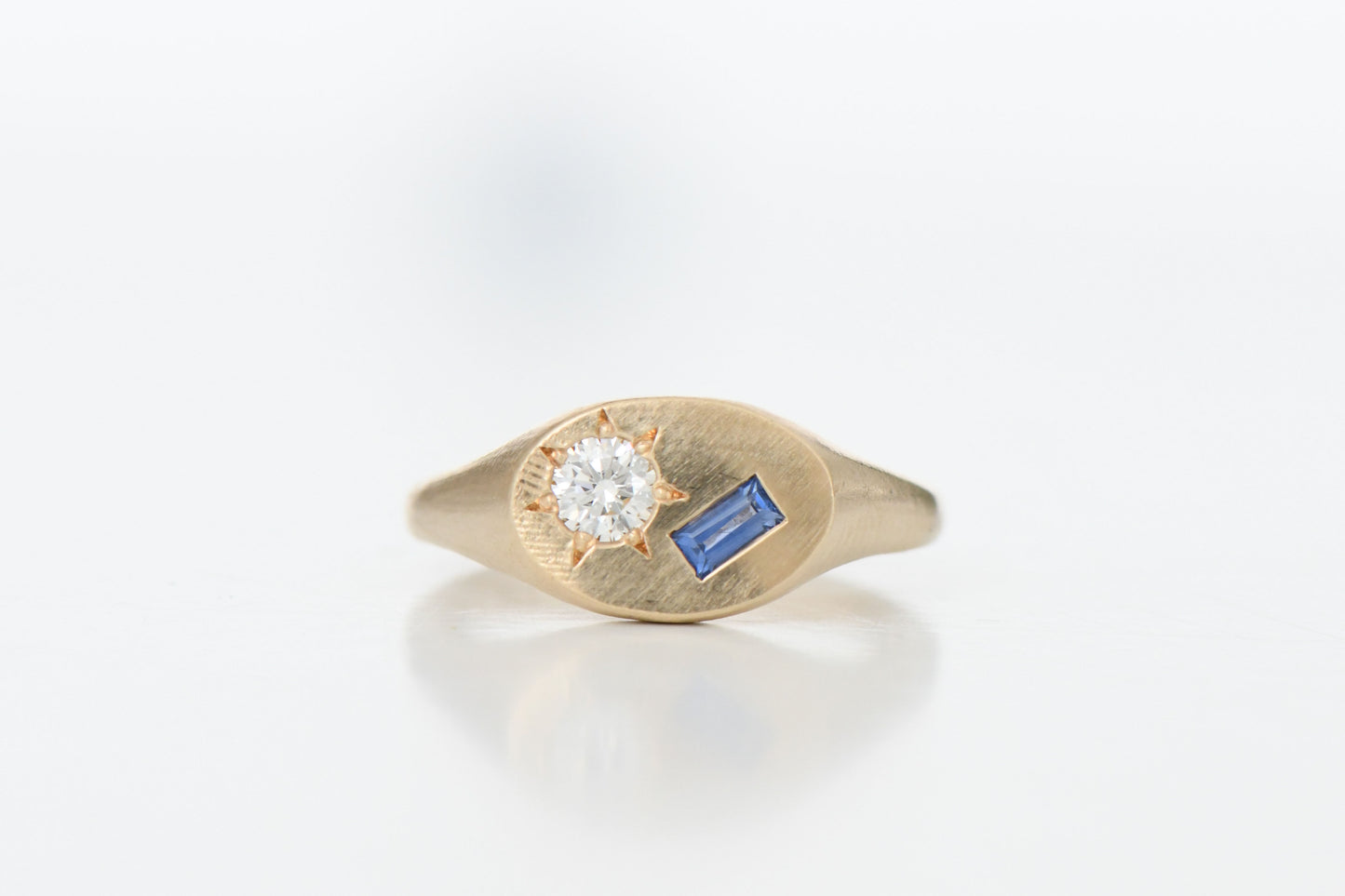 Tilt Ring Blue (P)