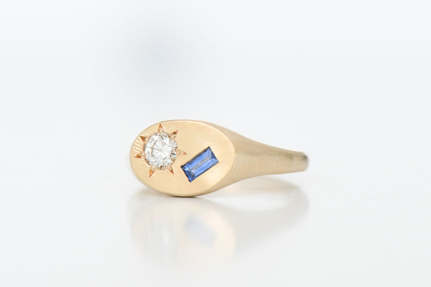 Tilt Ring Blue (P)