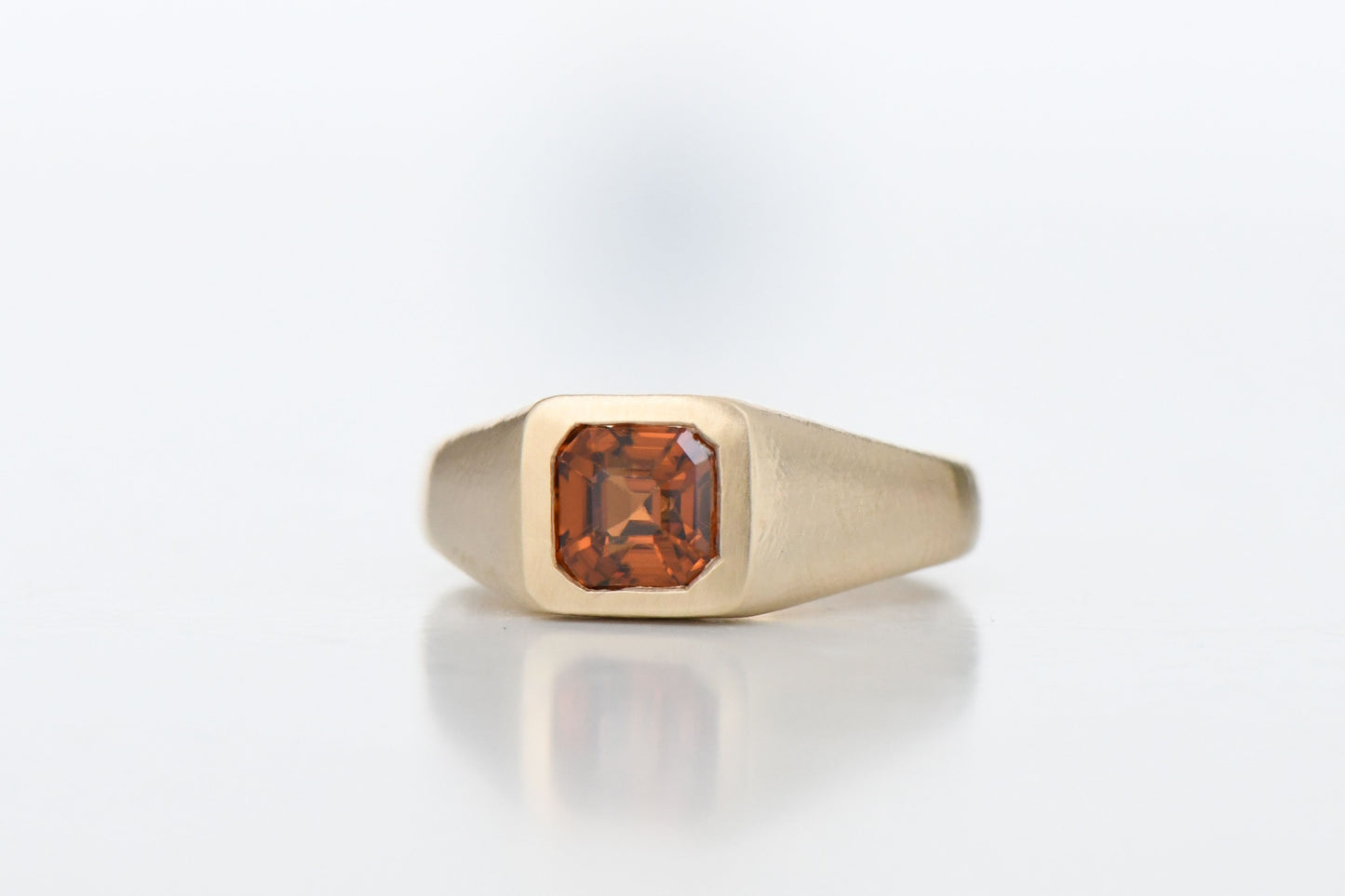 Zircon Block Ring (N)